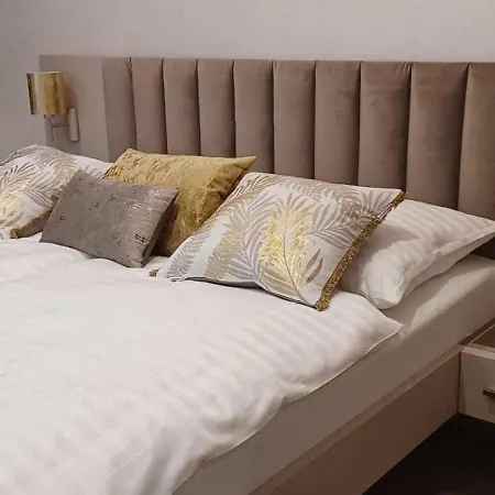 Renovated Cozy * Palit