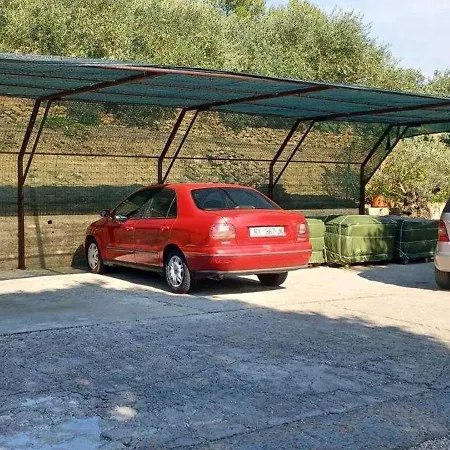 Апартаменты Renovated Cozy