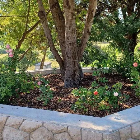 아파트 Renovated Cozy *