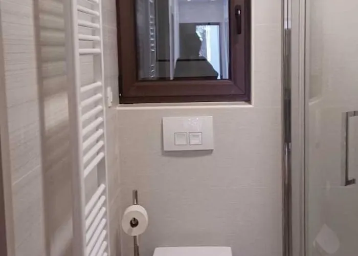 아파트 Renovated Cozy *