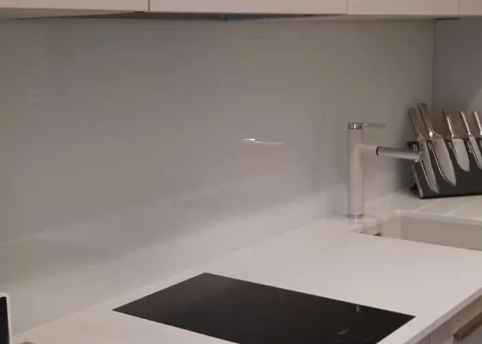 Renovated Cozy 아파트