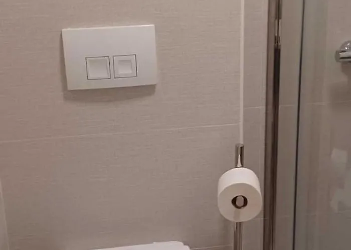 Renovated Cozy Апартаменты