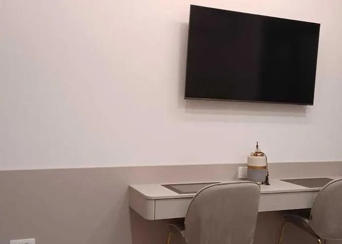 아파트 Renovated Cozy *