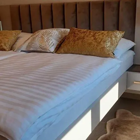 Apartman Ana Palit