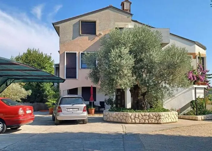 Renovated Cozy דירה Palit